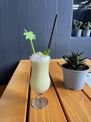 Avocado Smoothies at Verde in Basel