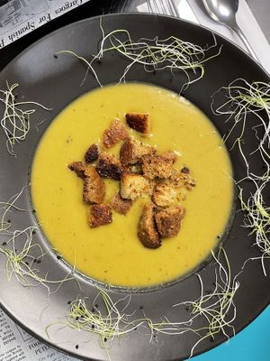 Suppe  at Verde in Basel