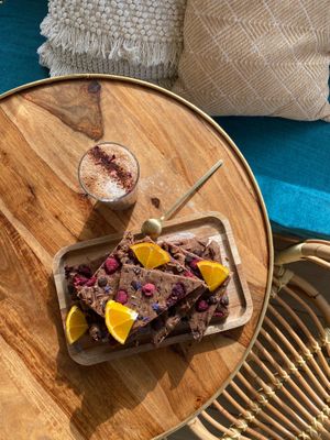 Vegan blondie at nusa in Digne-les-bains