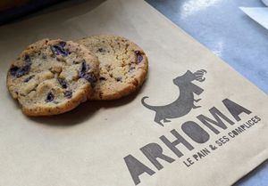 Vegan cookies at La Fabrique Arhoma in Montreal
