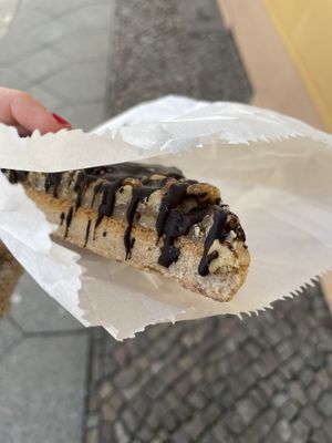 Walnuss Ecke with Lots of chocolate  at Vollkornbäckerei Hartwich in Berlin