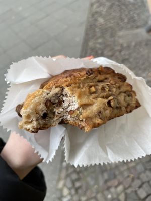 Walnussbrötchen   at Vollkornbäckerei Hartwich in Berlin
