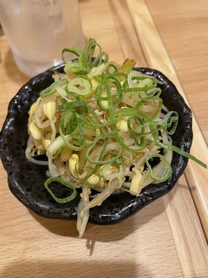 Bean sprouts  at Gyozaoh Dotonbori in Osaka
