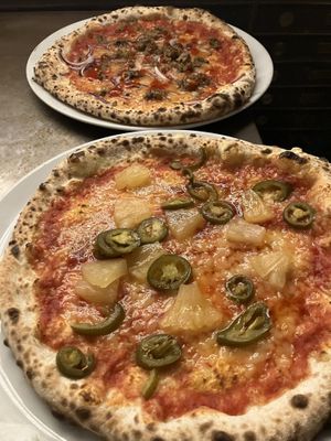 Pineapple pizza and haggis pizza   at Shilling Brewing Company in Glasgow