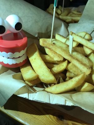 huuuuuge fries portion at Red Hot Chili Burger in Corfu