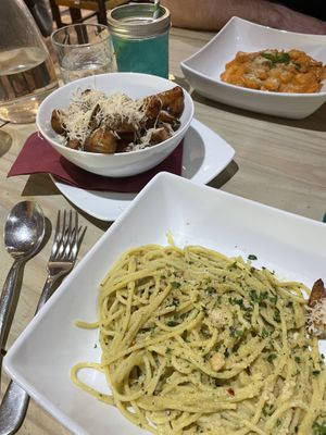 🙌🏻 at Sora Lella Roman Vegan Restaurant in Edinburgh