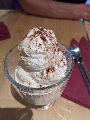 Ice cream with baileys at Sora Lella Roman Vegan Restaurant in Edinburgh