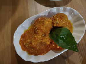 Pizza dumplings at Sora Lella Roman Vegan Restaurant in Edinburgh