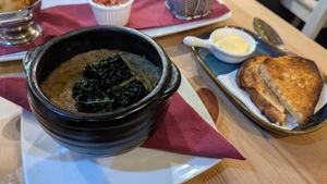 Christmas menu at Sora Lella Roman Vegan Restaurant in Edinburgh