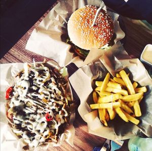 Kapsalon and the Beev Burger menu ❤️ at Freaking Vegan in Haarlem