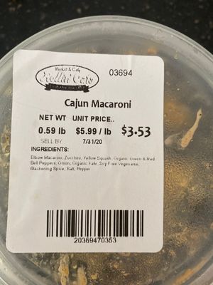 This salad was marked vegan 🌱 very good! Great cupcakes too!!! at Rollin' Oats Market and Cafe in St Petersburg