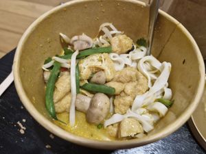 Tofu & Mushroom Curry Noodle Soup with extra Green Beans at Pho in Manchester