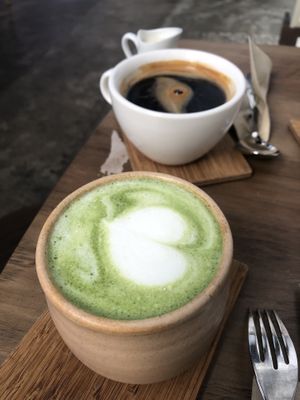 Matcha latte and coffee at Barefoot Eatery in Christchurch