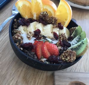 açai bowl at Barefoot Eatery in Christchurch