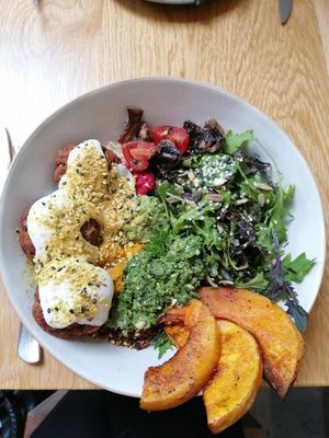 Nourish bowl 😍 at Barefoot Eatery in Christchurch