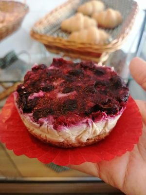 Cheesecake de moras at Green & Yang in Mexico City