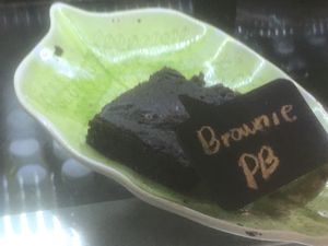 raw brownie (peanut butter) at Green & Yang in Mexico City
