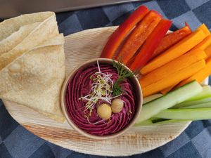 Beetroot Hoummus  #Veganuary at Gopal - temporarily closed in Tours