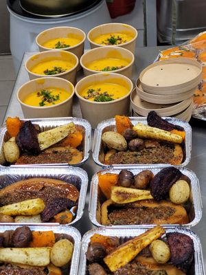 Vegan roast and soup  #Veganuary at Gopal - temporarily closed in Tours