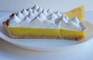 Vegan lemon meringue tart at Gopal - temporarily closed in Tours
