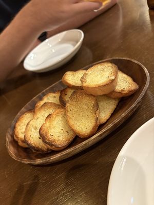 Garlic bread   at Hisago in Nagasaki