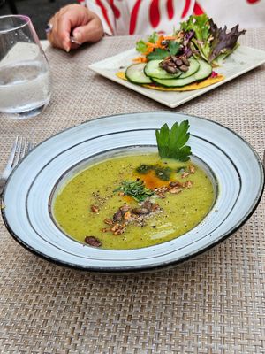 Zucchini Gazpacho at La Chèvre et Le Chou in Sarlat-la-caneda