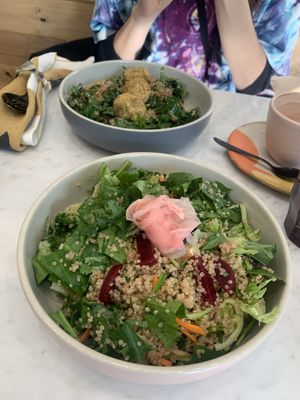 Warm quinoa bowl, custom bowl at my bowl in Osaka