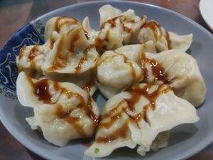 dumplings at XuěHuā SùShí 雪花素食 in Puli