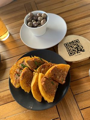   at Three Little Birds in Sagres