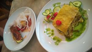Lasagna and stuffed zucchini with bolognese sauce  at Juicy Jones - Hospital in Barcelona