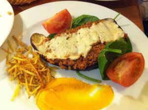 Main - Eggplant stuffed with soy meat and bechamel sauce on top.  at Juicy Jones - Hospital in Barcelona