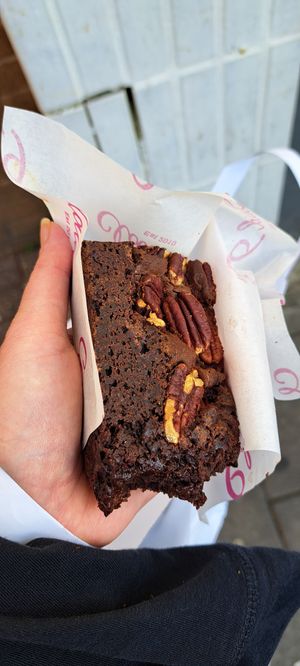 Banana and pecan brownie at Cloud 9 in Brighton