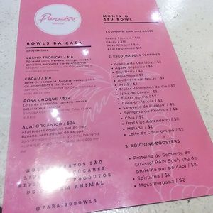 Menu at Paraíso Bowls in Porto Alegre