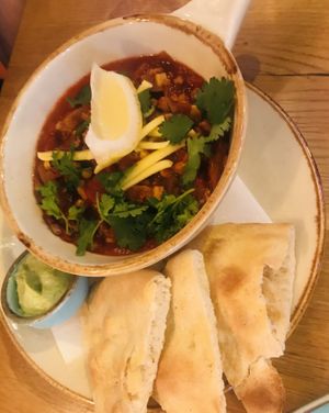 Chili sin carne at Zjesc in Warsaw