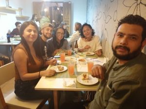 Los clientes  at Poderosa in Queretaro