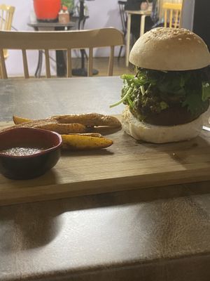 Una mega hamburguesa   at Violeta in Santiago