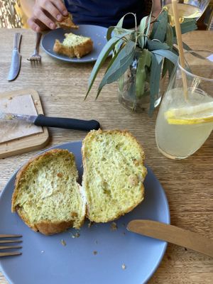 Amazing damper with garlic butter  at Kawul in Pokolbin