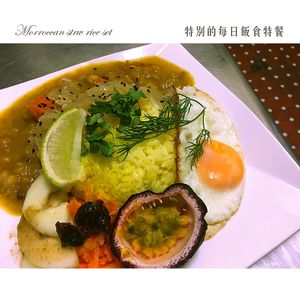 daily rice set

a special stew, seasonal veggies, local rice (natural farming) at Wu Lou Pie Pie 巫露派派 in Chishang