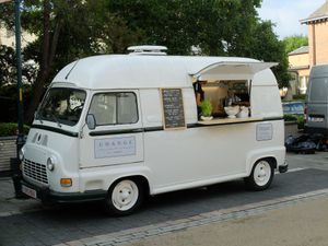 Change ~ all vegan's small food truck at Change All Vegan - Food Truck in Lier