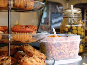 Blueberry muffin, Breadpudding, spicy Cashews, marinated Olives.... at Change All Vegan - Food Truck in Lier