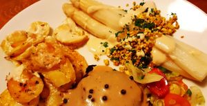 A classic with asparagus at Change All Vegan - Food Truck in Lier