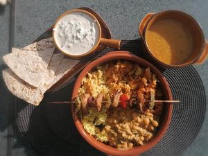 Indische geïnspireerde weekmaaltijd. Elke week een andere maaltijd. Altijd even origineel, vers en lekker. at Change All Vegan - Food Truck in Lier