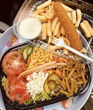 Ook vegan salades mogelijk   at Den Halt in Pelt