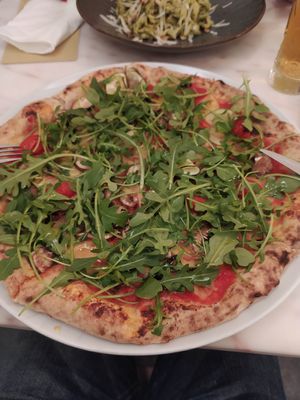 Pizza vegan at Fiori di Zucca in Alcobaca