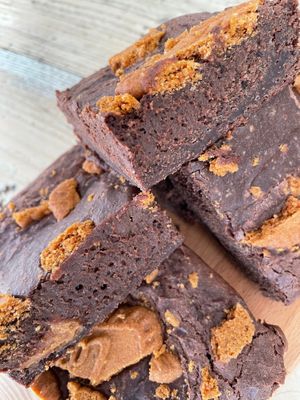 Biscoff Brownie (Ve)  at Love Brew Scarborough in Scarborough