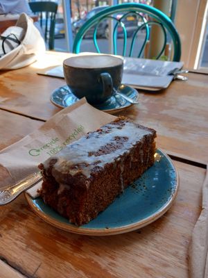 Mmmm coffee & cake ☕️🍰 at Love Brew Scarborough in Scarborough