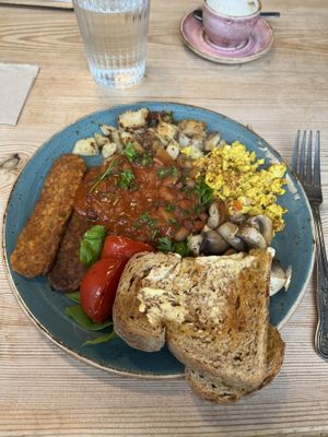 English breakfast  at Love Brew Scarborough in Scarborough