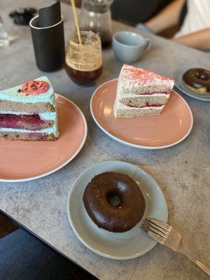 Vegan desserts at Rabbit Run - Maybe closed in St Petersburg