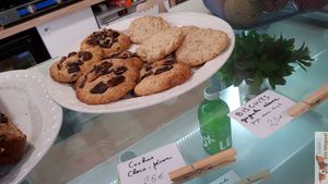 Cookies at Wash'Up Café Laverie Cosy in Paris