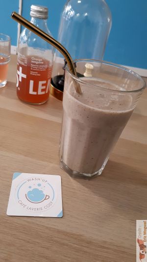 Smoothie  at Wash'Up Café Laverie Cosy in Paris